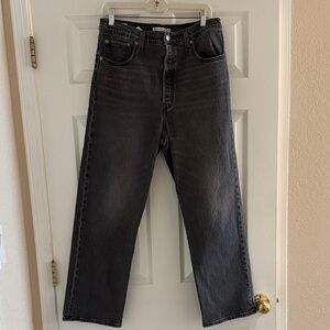 Levi’s Premium Women's Straight Leg Jeans in Charcoal Gray